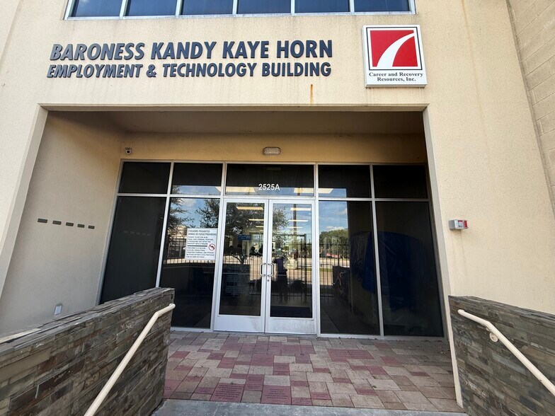 More Photos Of , Houston Office For Sale