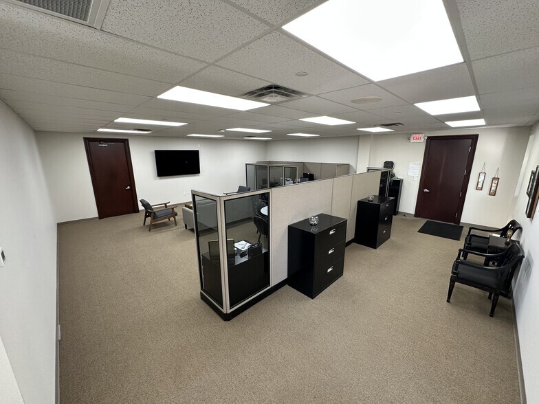 More Photos Of 3737 Round Bottom Rd, Cincinnati Warehouse For Lease