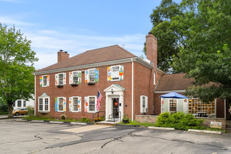 More Photos Of 504 Main St, Medfield Office For Sale
