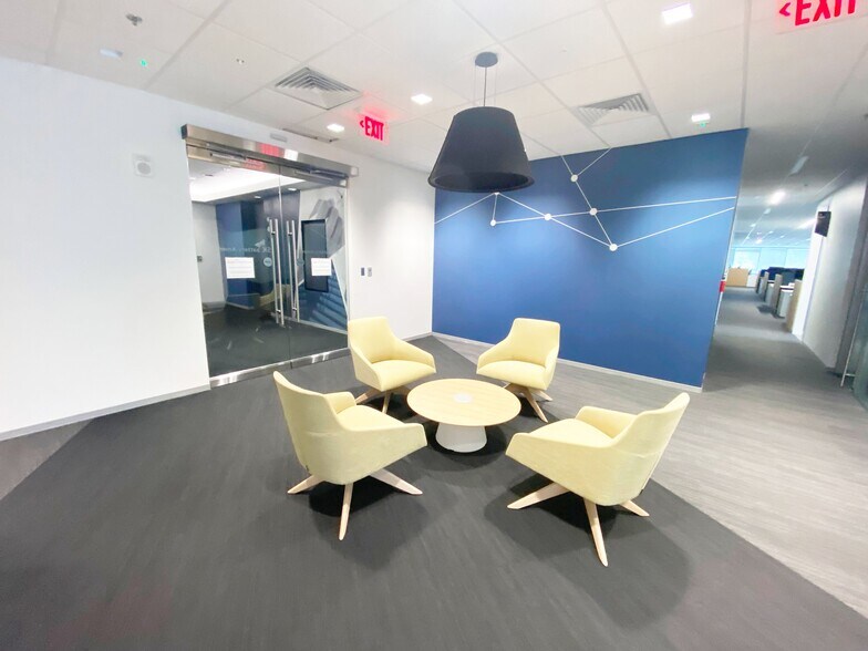 More Photos Of 1110 Sanctuary Pky, Alpharetta Office For Lease