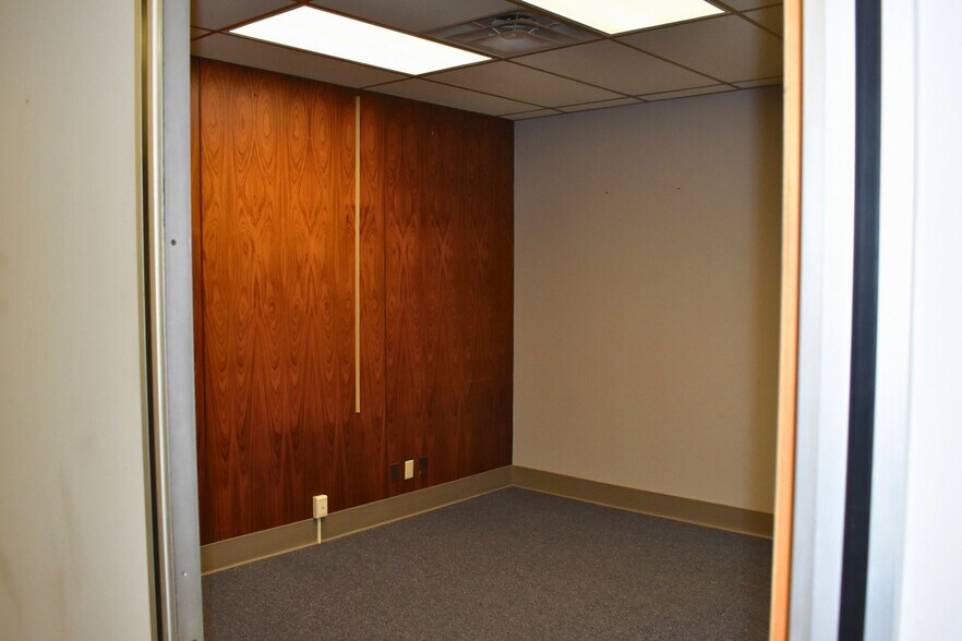 More Photos Of 45 Chenango St, Binghamton Office For Lease