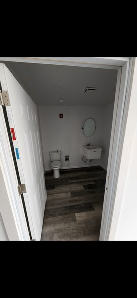 More Photos Of 49 Crystal Ln, Sanbornville Warehouse For Lease