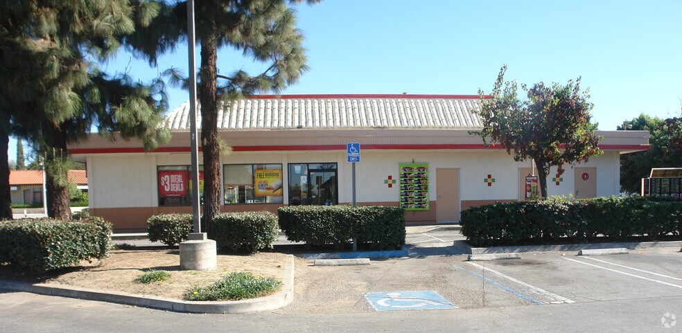 More Photos Of 403-471 S Citrus Ave, Covina Unknown For Lease