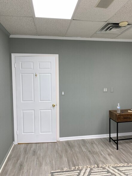 More Photos Of 189 Elm St, Westfield Medical For Lease