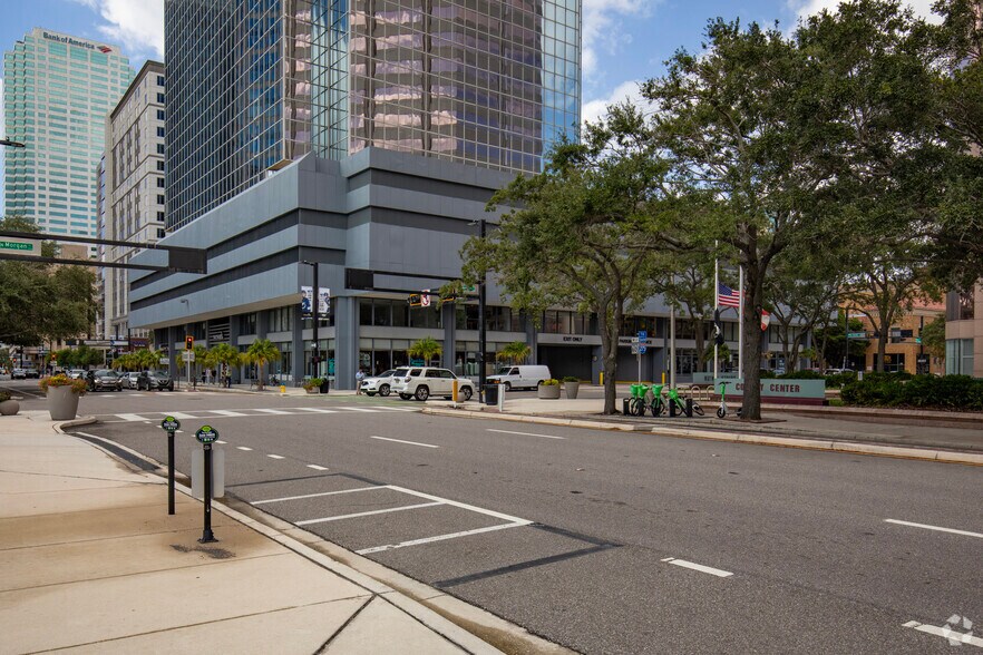 More Photos Of 501 E Kennedy Blvd, Tampa Office For Lease