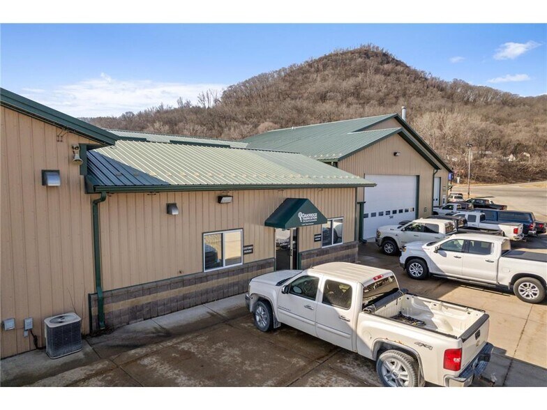 More Photos Of 1140 72nd St, Goodview Office For Sale