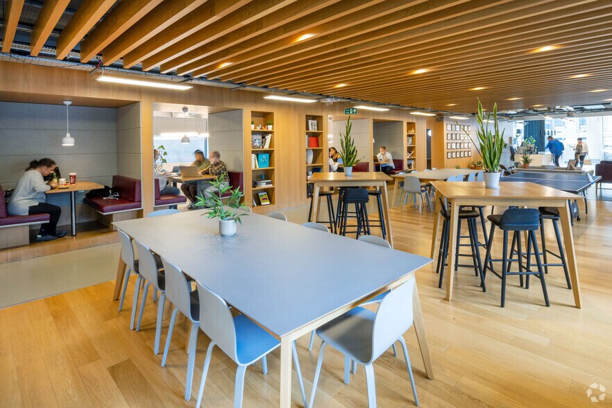 More Photos Of 156 Great Charles Street Queensway, Birmingham Coworking Space