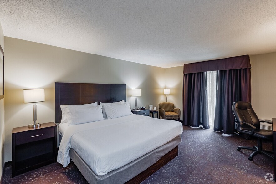 More Photos Of 5311 Campbells Run Rd, Pittsburgh Hotel For Sale