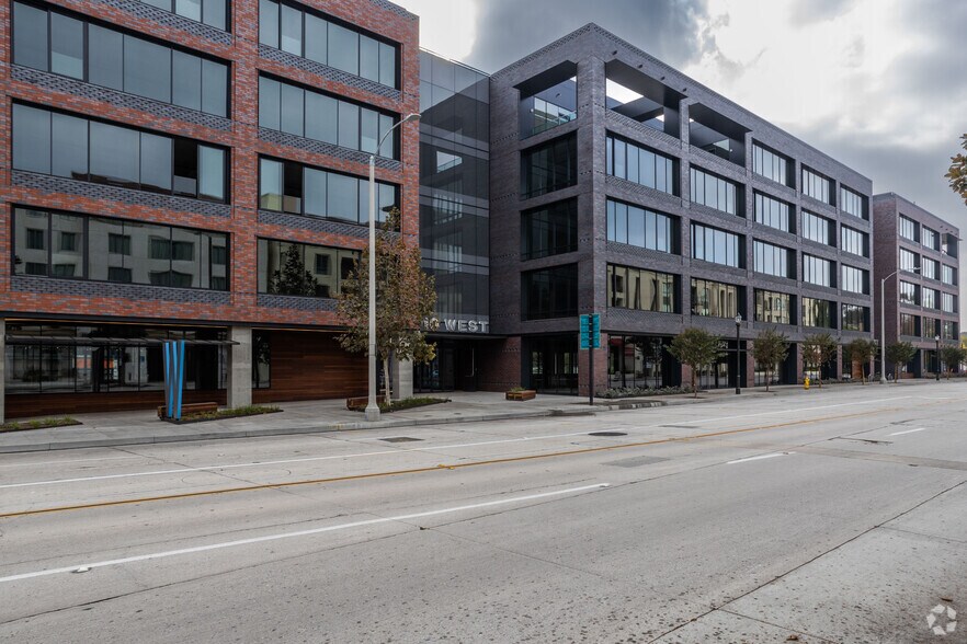 More Photos Of 10 W Walnut St, Pasadena Loft Creative Space For Lease