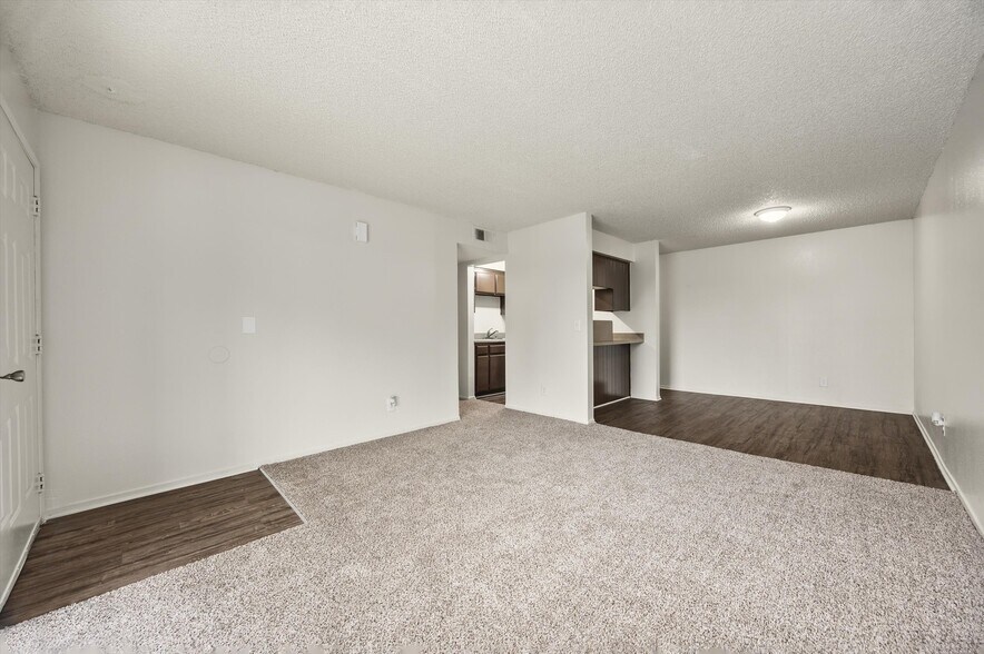 More Photos Of 1201 40th St, Bakersfield Apartments For Sale