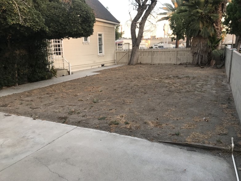 More Photos Of 1101 W Burbank Blvd, Burbank Office Residential For Lease