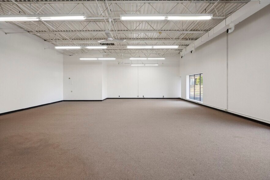 More Photos Of 7115-7133 Washington Ave S, Edina Research And Development For Lease