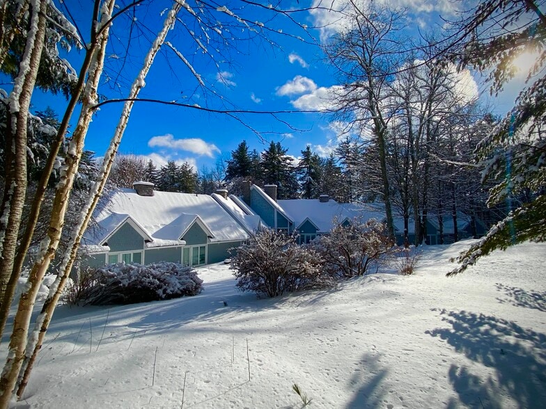 More Photos Of 89 Houston Farm Rd, Stowe Hotel For Sale