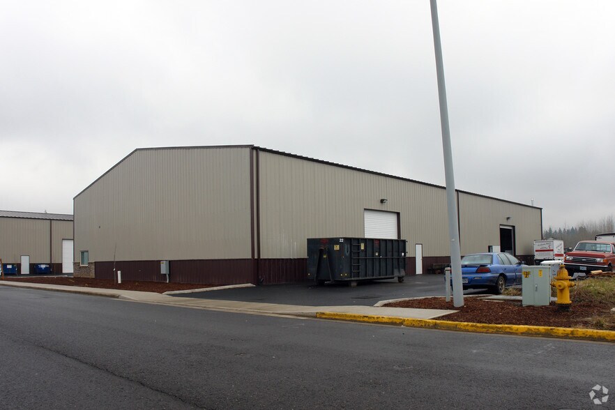 More Photos Of 970 NW Park Ave, Estacada Warehouse For Lease
