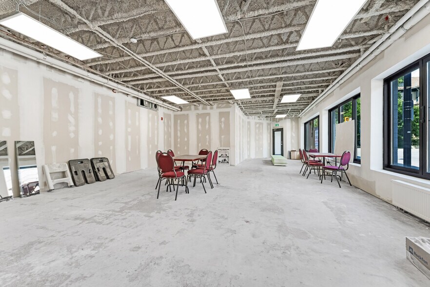 More Photos Of 168 Charlotte St, Ottawa Office For Lease