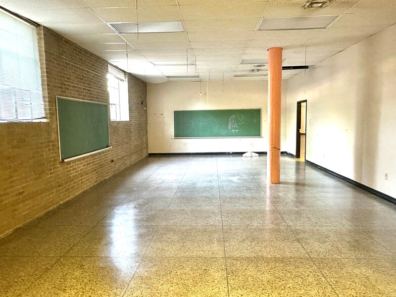 More Photos Of 3803 4th St, Brooklyn Religious Facility For Sale