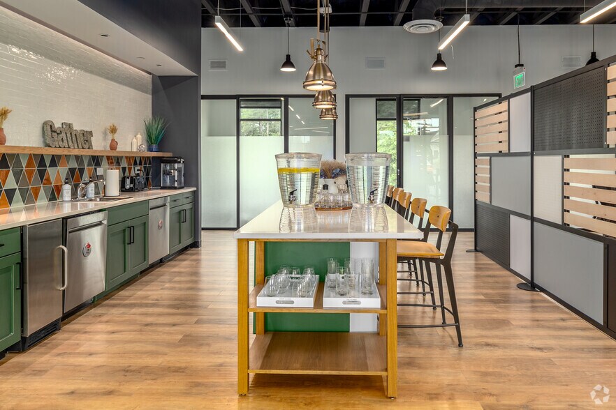 More Photos Of 885 Gold Hill Rd, Fort Mill Coworking Space