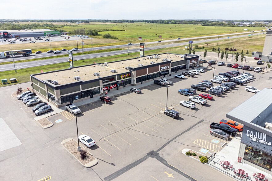 More Photos Of 8120 44 St, Lloydminster Restaurant For Lease