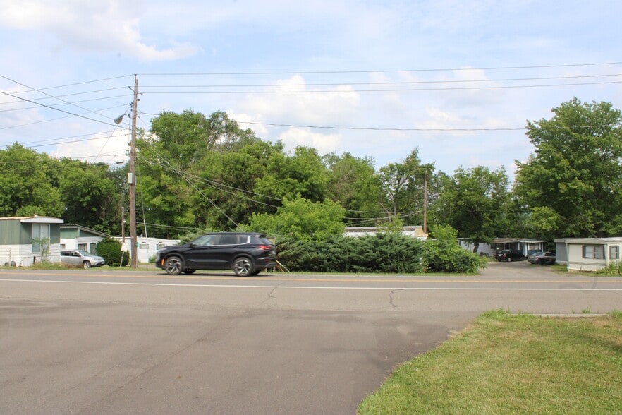 More Photos Of 3554 Watkins Rd, Horseheads Manufactured Housing Mobile Home Park For Sale