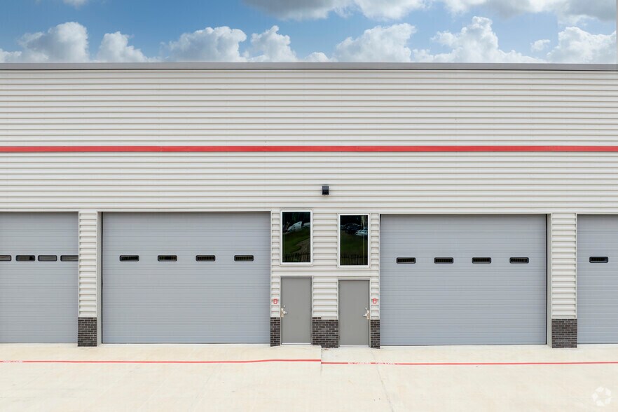 More Photos Of 5432 FM 1488 Rd, Magnolia Warehouse For Sale