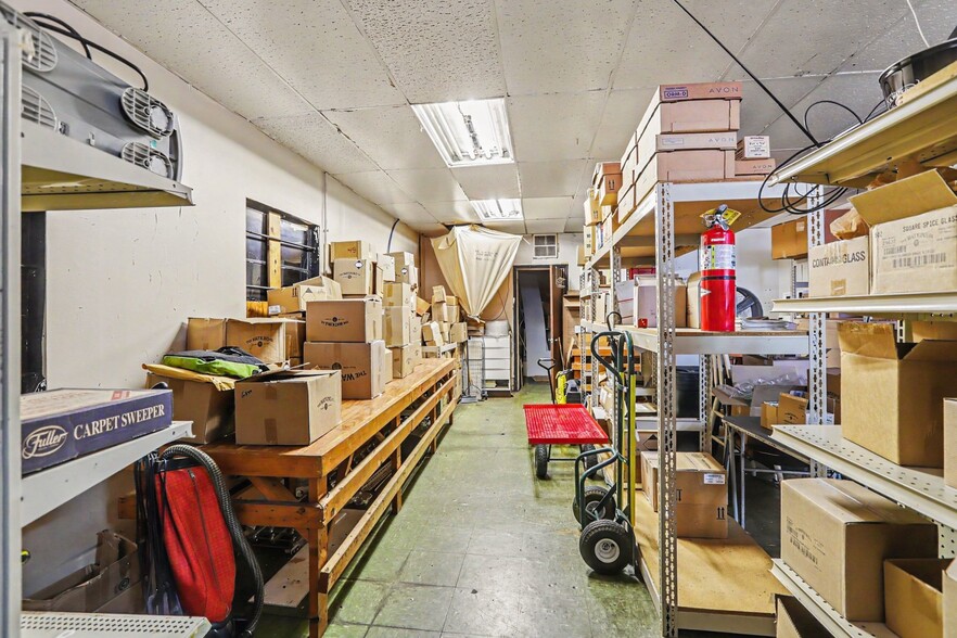 More Photos Of 450 Flat Shoals Ave, Atlanta Storefront For Sale