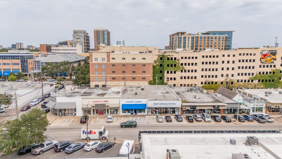 More Photos Of 2428-2430 Rice Blvd, Houston Freestanding For Lease