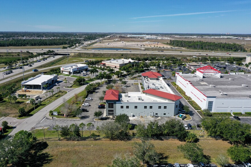 More Photos Of 9961 Interstate Commerce Dr, Fort Myers Storefront Retail Office For Lease