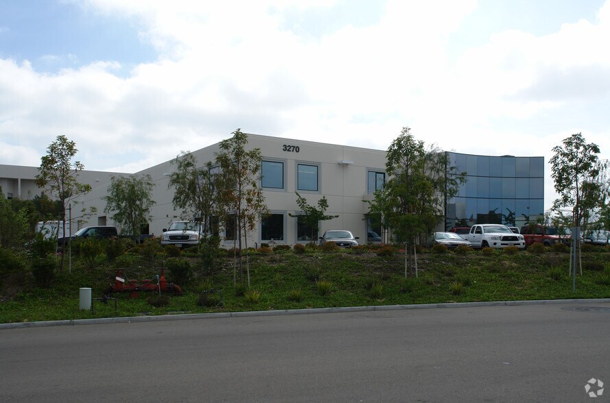 More Photos Of 3270 Corporate View, Vista Manufacturing For Lease