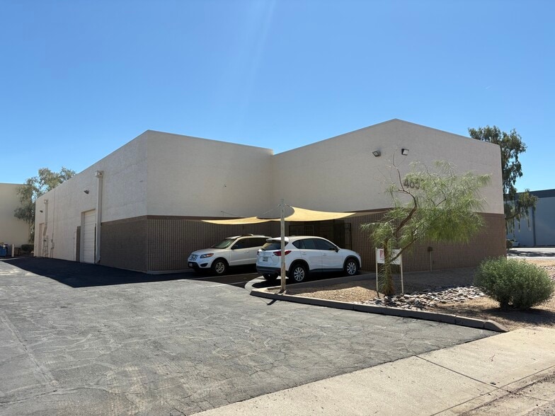 More Photos Of 4653 S 33rd St, Phoenix Warehouse For Sale