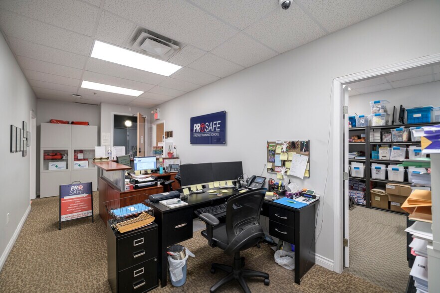 More Photos Of 12639 80 Ave, Surrey Showroom For Sale