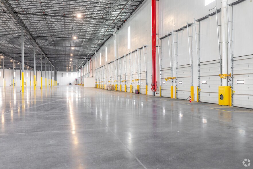 More Photos Of 40 Enterprise Ave, Lawrence Township Distribution For Lease