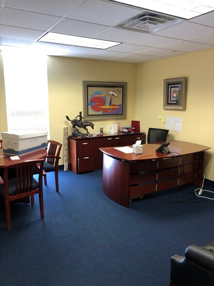 More Photos Of 1370 Hamilton St, Somerset Loft Creative Space For Lease