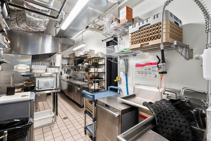More Photos Of 1006 Chapel St, New Haven General Retail For Sale
