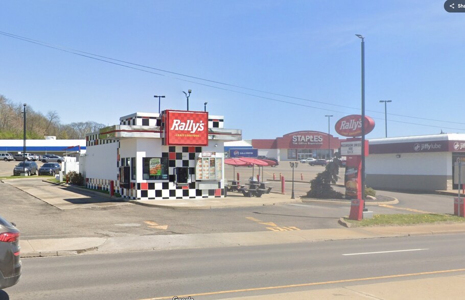 Primary Photo Of 3050 Maple Ave, Zanesville Fast Food For Lease