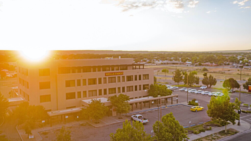 More Photos Of 101 S Main St, Belen Office For Sale
