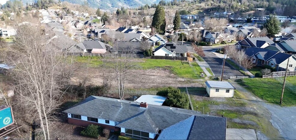 More Photos Of 1731 Williams Hwy, Grants Pass Land For Sale