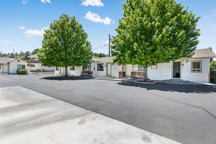 More Photos Of 2010 E Route 66, Flagstaff Apartments For Sale