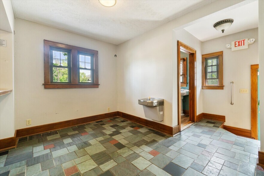 More Photos Of 4632 Okemos Rd, Okemos Medical For Sale