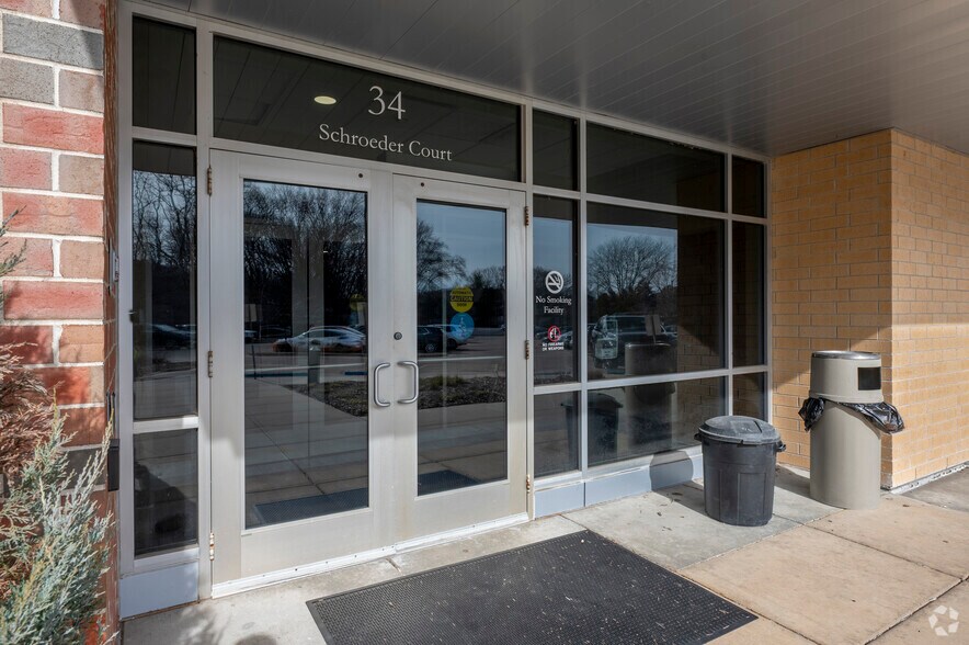 More Photos Of 34 Schroeder Ct, Madison Office For Lease