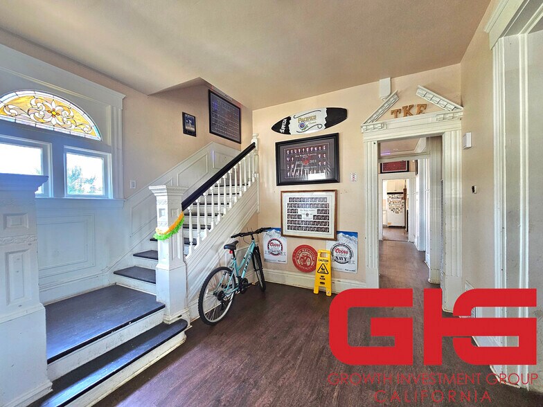 More Photos Of 695 N Main St, Pomona Apartments For Sale