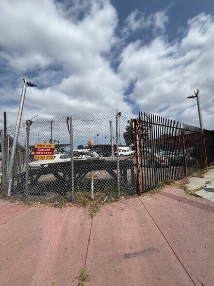 More Photos Of 310 N Long Beach Blvd, Compton Storefront Retail Office For Sale