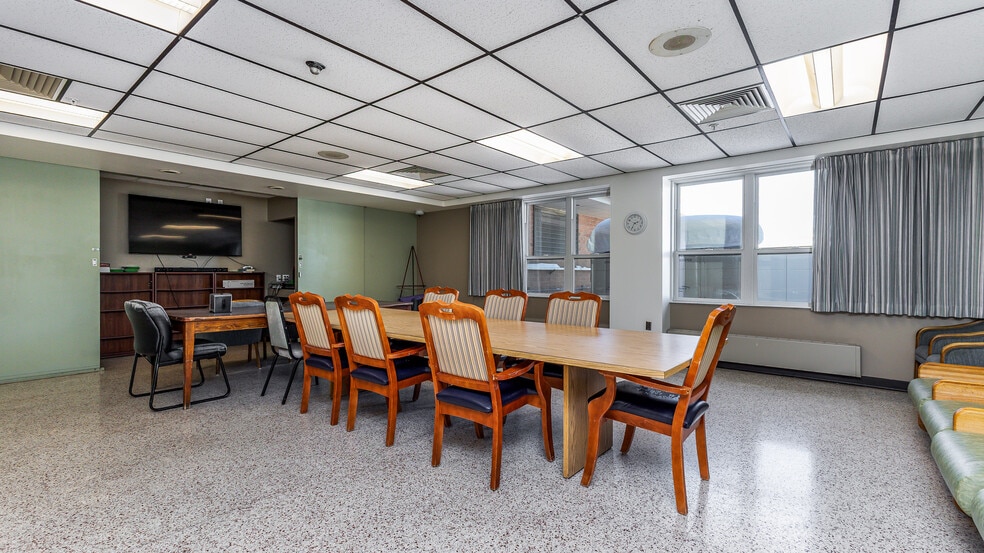 More Photos Of 1160 Seippel Rd, Dubuque Healthcare For Sale