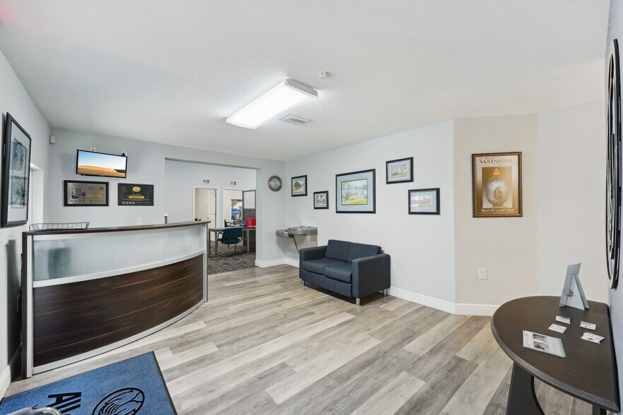 More Photos Of 3209 30th Ave S, Saint Petersburg Office For Sale