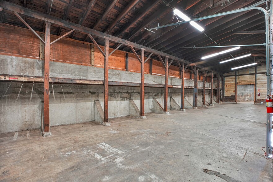 More Photos Of 679-687 N Thompson St, Portland Warehouse For Lease