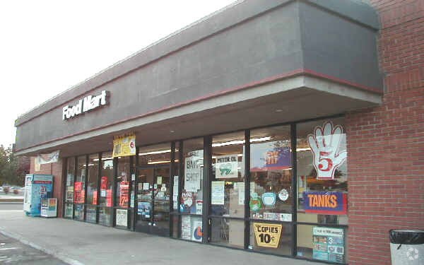 More Photos Of 1130 Country Club Dr, Madera Freestanding For Lease