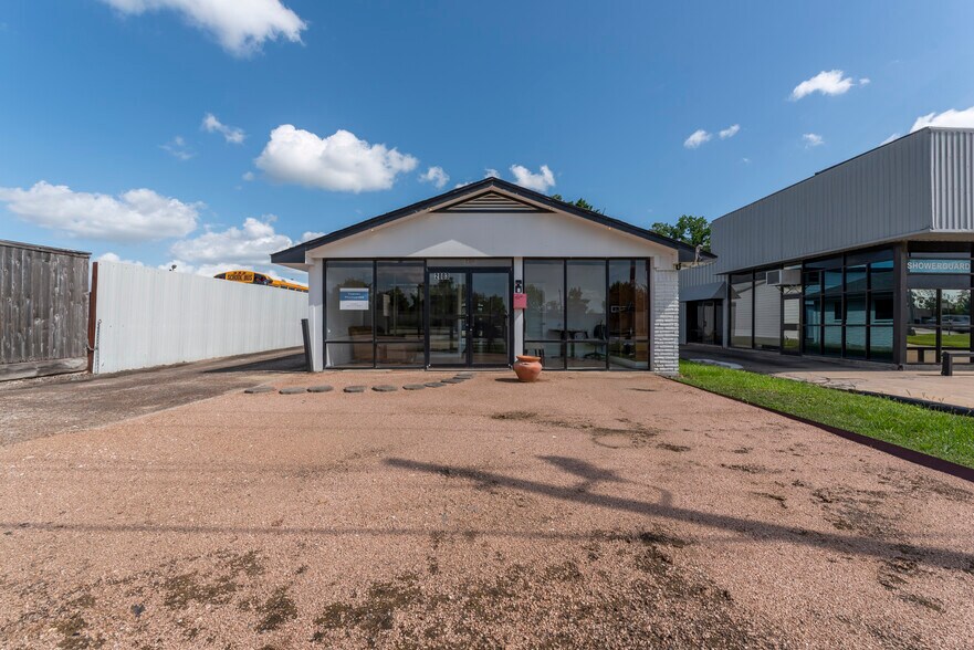 Primary Photo Of 2003 Highway 90 a, Missouri City Office For Sale