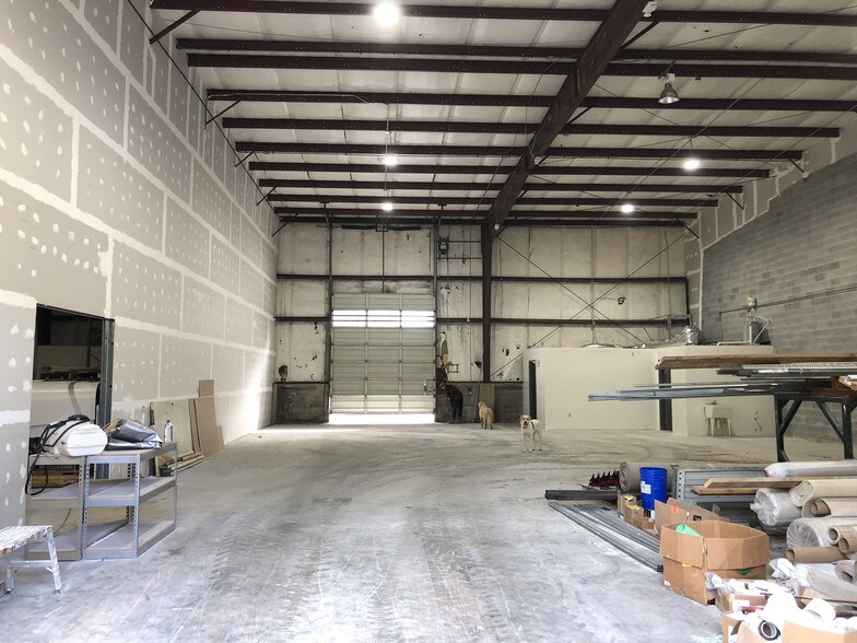 More Photos Of 16411 Jefferson Davis Hwy, Chester Warehouse For Lease