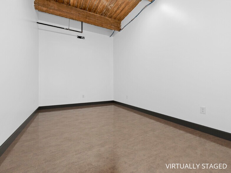 More Photos Of 67 Maplewood St, Malden Office For Lease