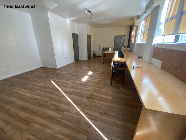 More Photos Of 68-18 Fresh Pond Rd, Ridgewood Storefront Retail Residential For Lease