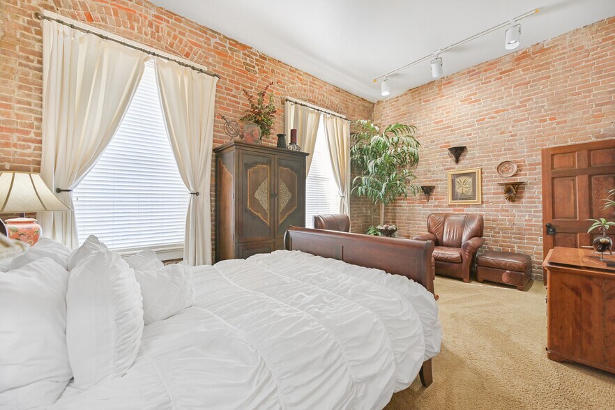 More Photos Of 217 23rd St, Galveston Apartments For Sale